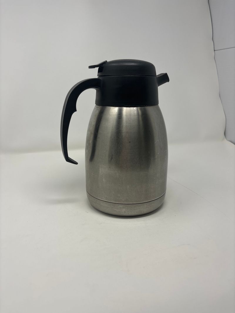 Hospitality Grade Equipment Event Tableware and Decor Auction. Lorton Va