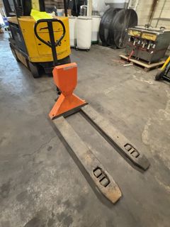 Pallet Jack w/Scale - Image 3