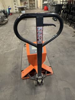 Pallet Jack w/Scale - Image 6