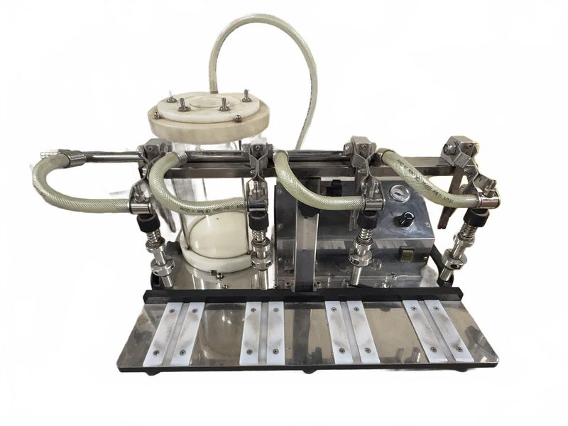 Vacuum Bottle Filler, 4 Spouts - Image 1