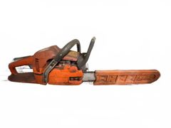 Gas Chainsaw - Image 1