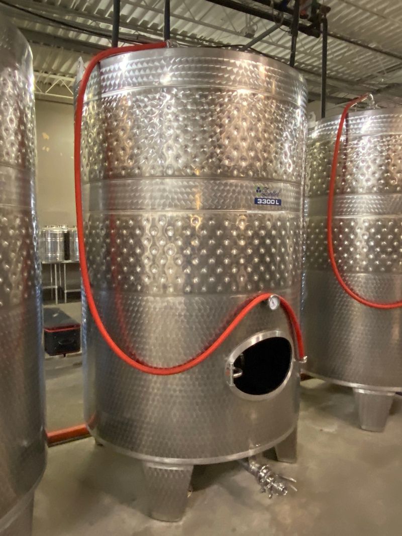 Fermenter Tank #3, 872 Gal - Image 1