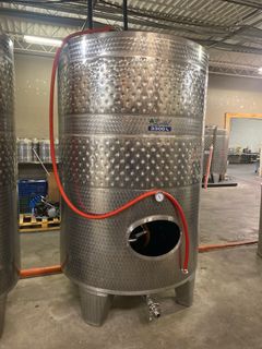 Fermenter Tank #4, 872 Gal - Image 1