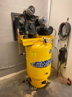 Industrial Vertical Air Compressor, 120 Gallon - Image 2