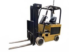 Electric Forklift with Charger - Image 1