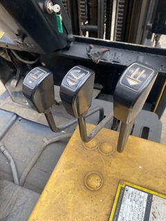 Electric Forklift with Charger - Image 18