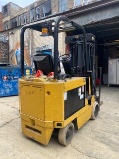 Electric Forklift with Charger - Image 4
