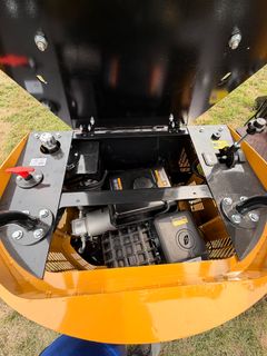 Mini Excavator  - Image 8