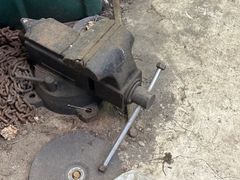 Bench Vice - Image 3