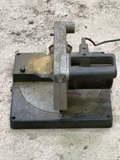 Miter saw - Image 1
