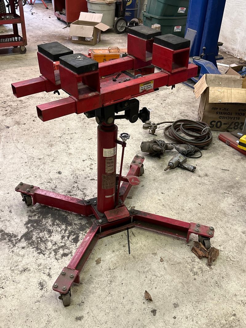Transmission jack - Image 1
