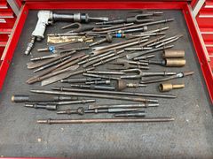 Pneumatic air hammer and bits - Image 2