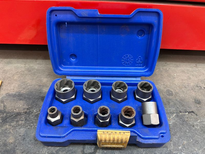 Bolt extractor set - Image 1