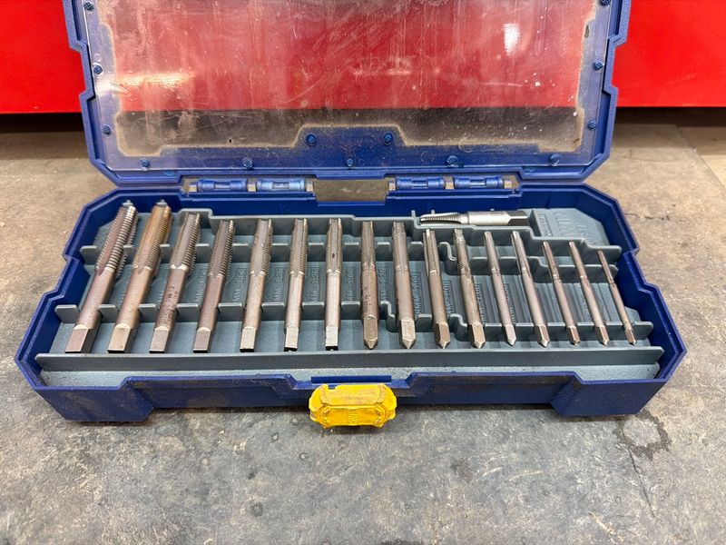 Tap and die set - Image 1