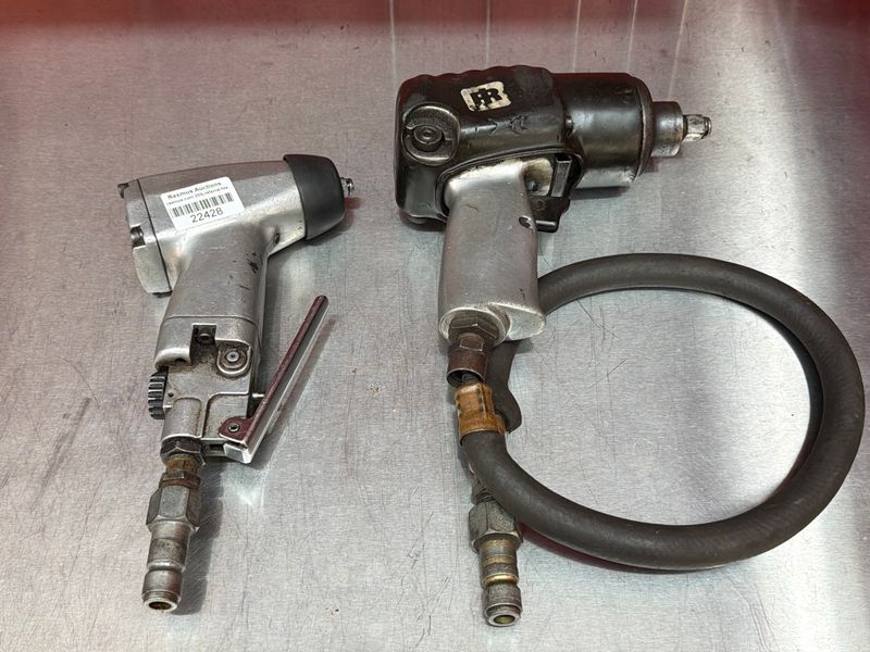 Pneumatic Impact Wrench 1/2-inch Drive - Image 1