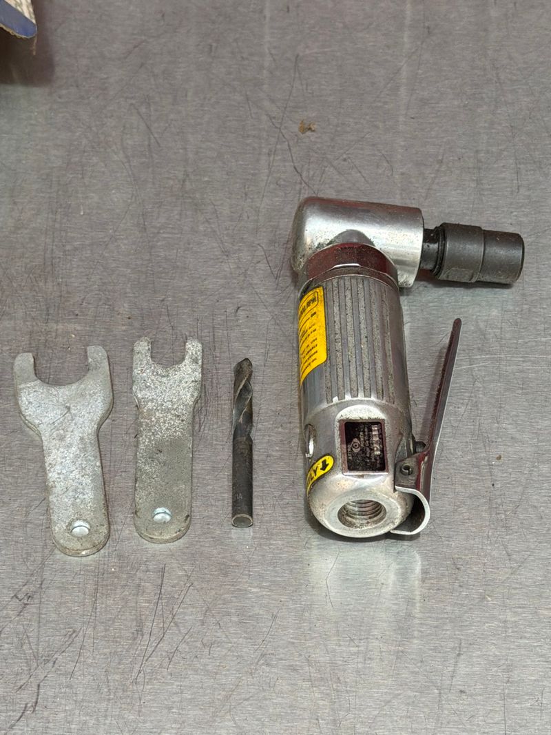 Angle head grinder 1/4 inch - Image 1