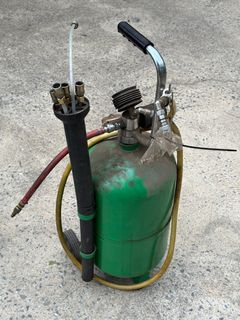 Fluid/Oil Extractor - Image 1