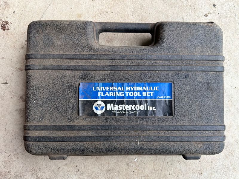 Universal Hydraulic Flaring Tool Set - Image 1