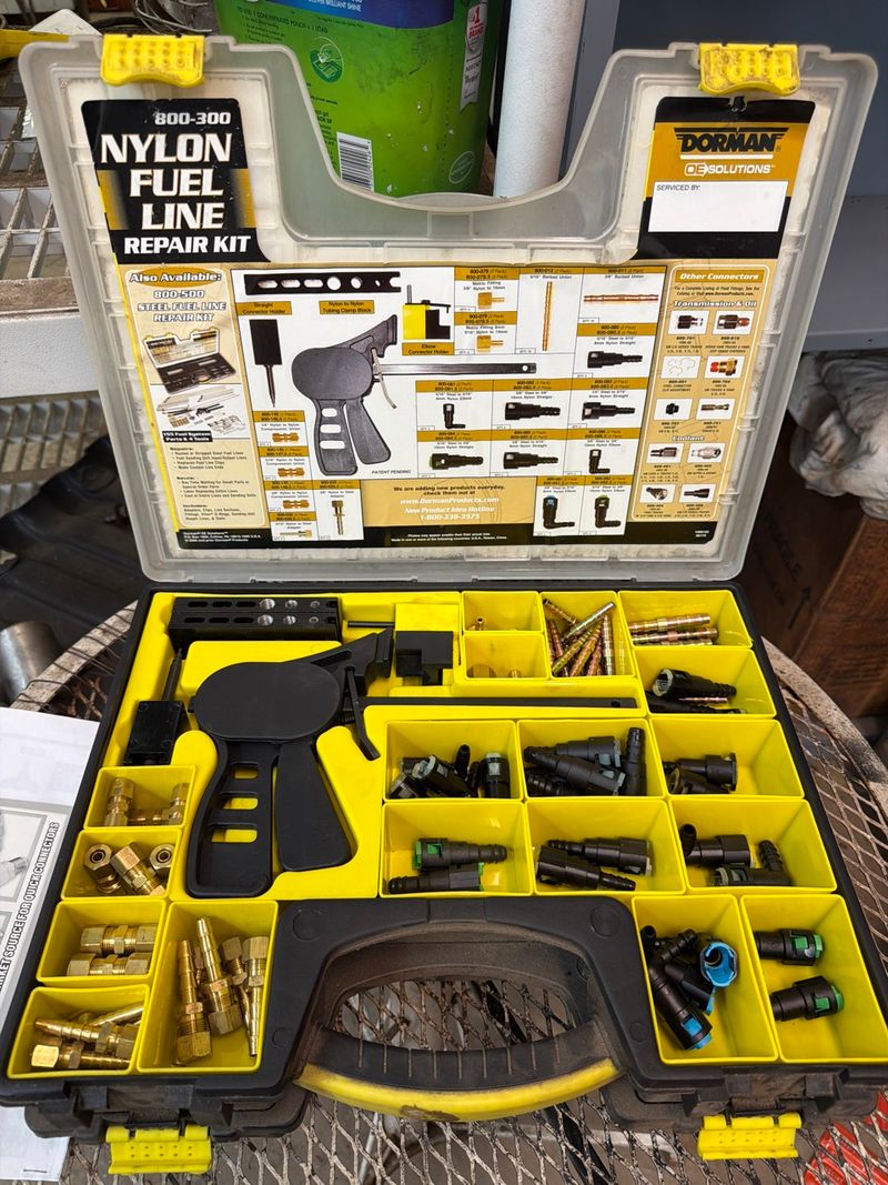 Nylon fuel line repair kit - Image 1