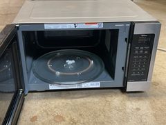 Panasonic and Oster Microwave Ovens - Image 5