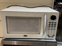 Panasonic and Oster Microwave Ovens - Image 7