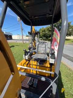 QK20R Mini Excavator Hydraulic Thumb - Image 9