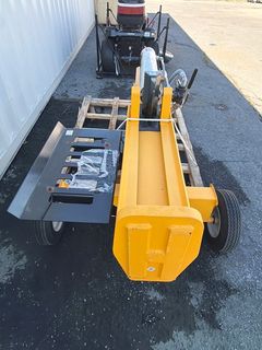 Dewalt 28 Ton Log splitter  - Image 8