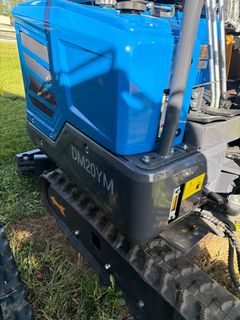 DM20YM Diesel Mini Excavator Hydraulic Thumb - Image 2