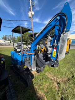 DM20YM Diesel Mini Excavator Hydraulic Thumb - Image 3