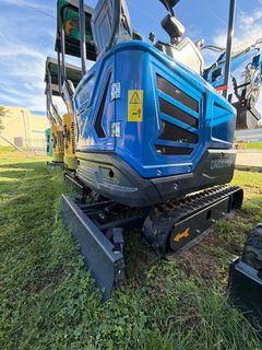 DM20YM Diesel Mini Excavator Hydraulic Thumb - Image 6
