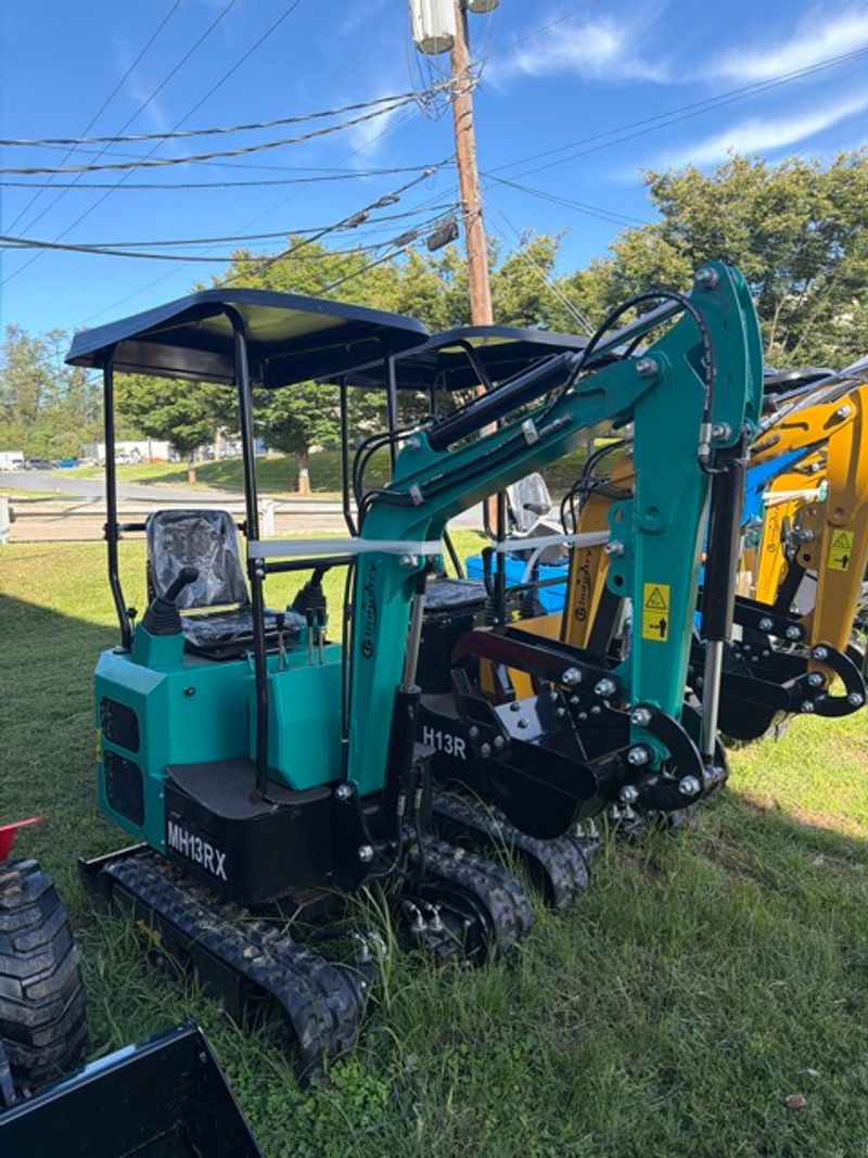 MH13RX Mini Excavator - Image 1