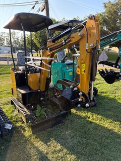H13R Mini Excavator  - Image 1