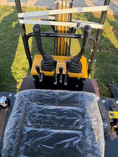 H13R Mini Excavator  - Image 3
