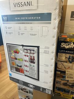 Vissani 4.4 cu. ft. Mini Refrigerator in Stainless Look with 7-Door Racks, Glass Shelves, and Energy Efficiency MDAR44SS5 - Image 7