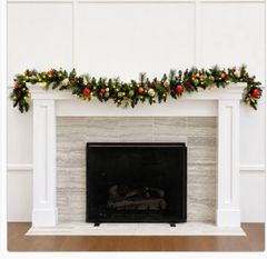 CGH2.74 m ( 9 ft.) Pre-Lit Holiday Arti�cial Garland - Image 2