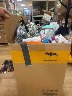 Big Halloween box more than 30 items  - Image 3
