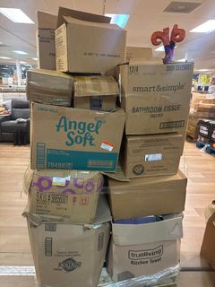 One full pallet of brand-newDollar General Halloween seasonal merchandise.Each pallet contains 200+ assorted items, all new, unused retail overstock - Image 3