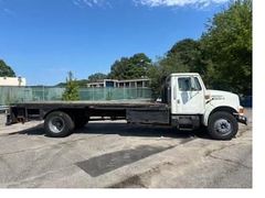 1993 International 4700 Flatbed Truck, VIN # 1HTSCPHM0PH515045 - Image 4