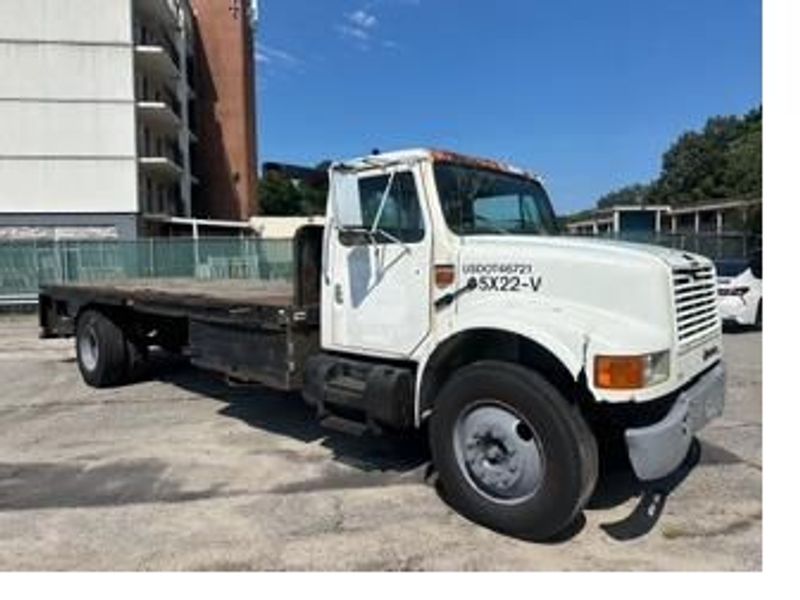 1993 International 4700 Flatbed Truck