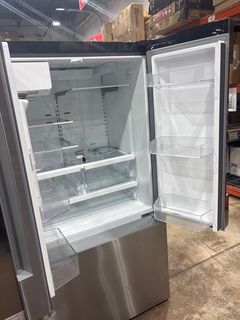 BOSCH 26 cu. ft. Counter Depth 3-Door French Door Refrigerator in Stainless Steel with External Water and Ice Dispenser - Image 5