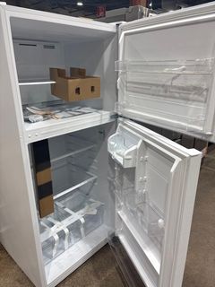 18.1 cu. ft. Top Freezer Refrigerator with Adjustable Glass Shelving in White, Garage Ready - Image 6