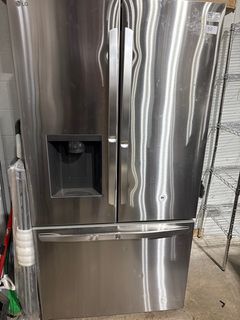 31 cu. ft. SMART Standard Depth MAX French Door Refrigerator with Dual Ice Makers in PrintProof Stainless Steel - Image 5