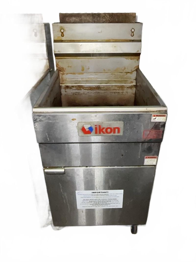 Ikon Commercial Natural Gas Deep Fryer - Image 1