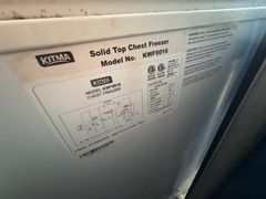 KITMA KWF9016 Solid Top Chest Freezer - Image 6