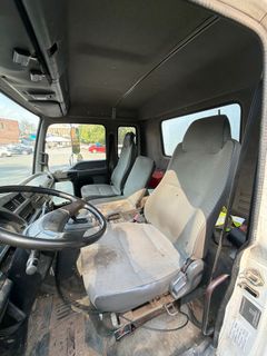 2003 Chevy WT5500 Diesel Box Truck - Image 18