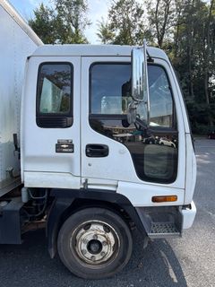 2003 Chevy WT5500 Diesel Box Truck - Image 8