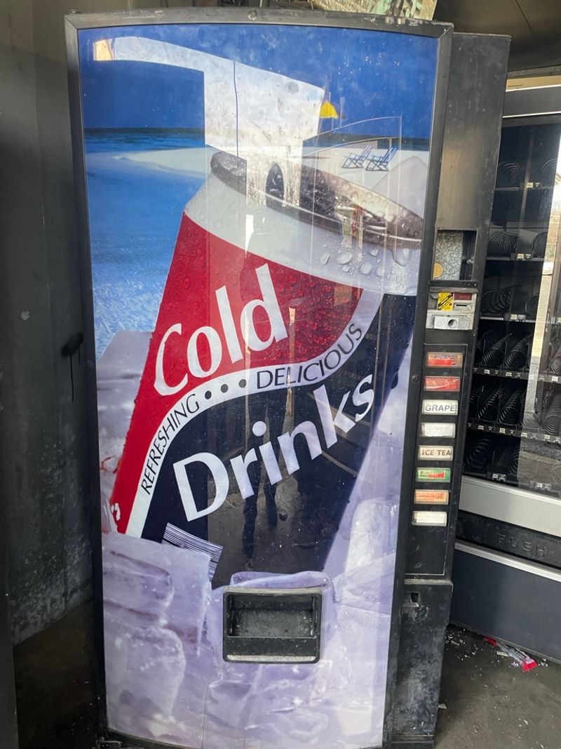 Beverage And Snack Vending Machine Auction Upper Marlboro, MD