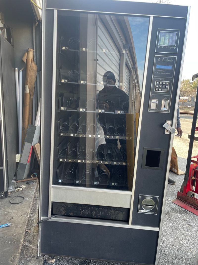 Beverage And Snack Vending Machine Auction Upper Marlboro, MD