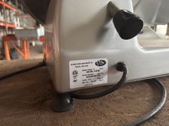 Manual feed slicer - Image 3