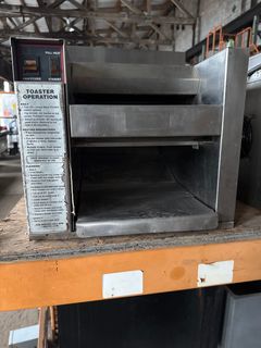 Conveyor toaster oven - Image 1